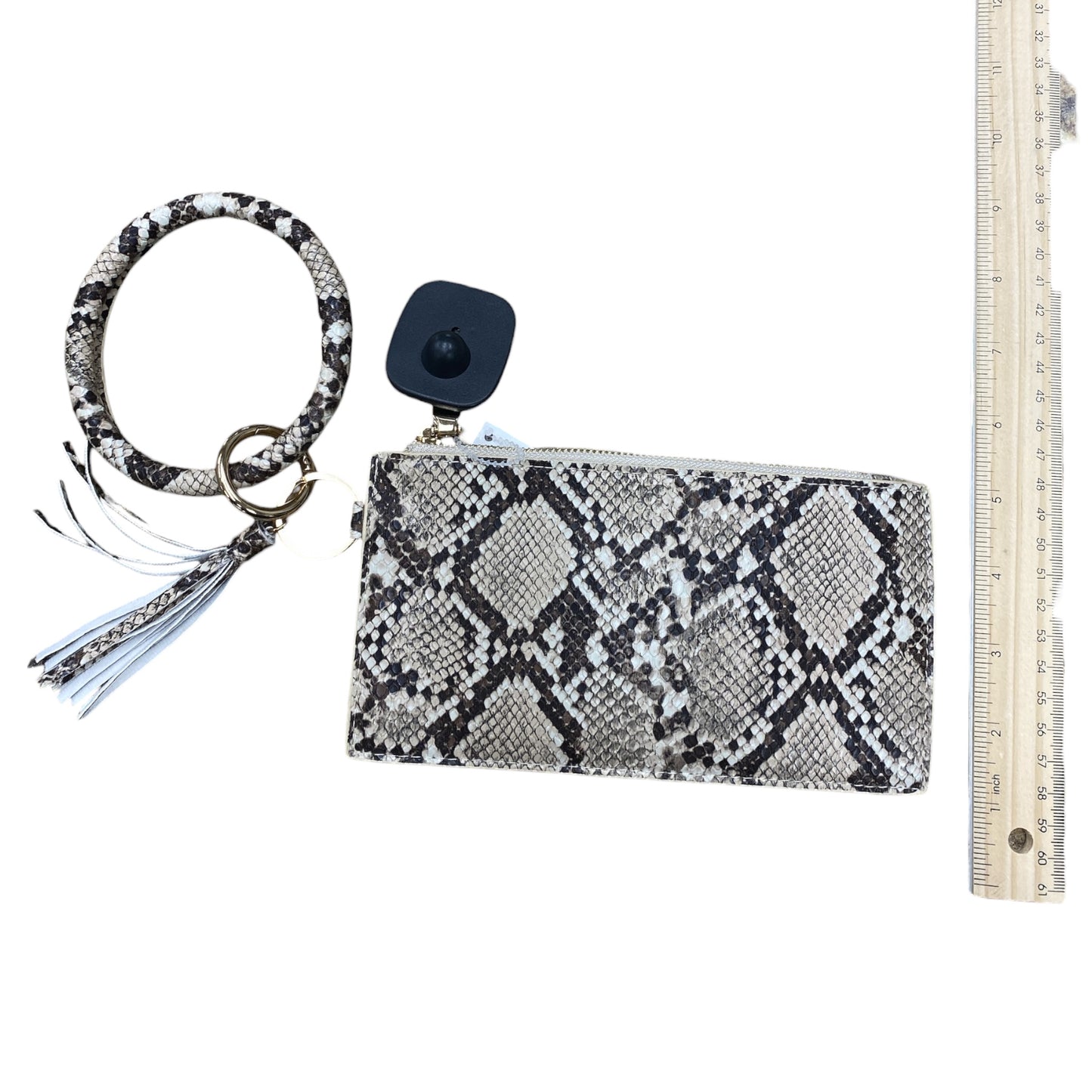 Wristlet By Clothes Mentor In Snakeskin Print, Size:Small