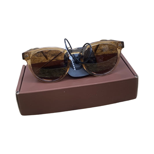 Sunglasses By Cmc In Brown