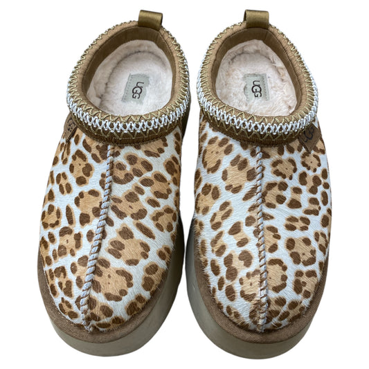 Shoes Designer By Ugg In Animal Print, Size:7
