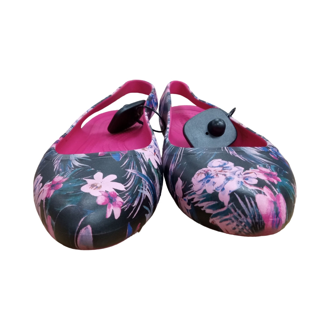 Shoes Flats By Crocs In Floral Print, Size:9